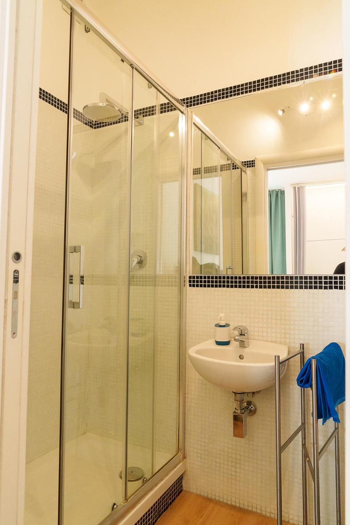 Via Prospero Petroni 9 - Bari Stazione - Hotell Eksteriør bilde